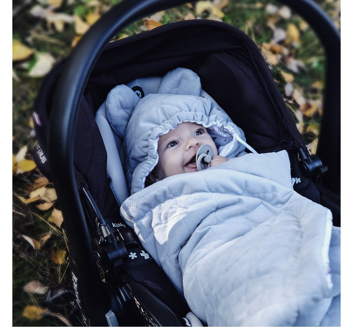 BabySteps Car Seat Blanket (Animals Garden/Beige)